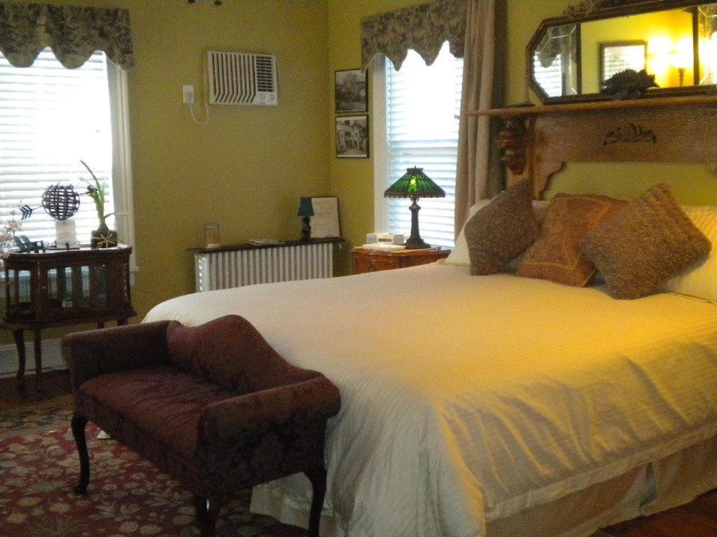The Stirling House Waterfront Inn Greenport Buitenkant foto