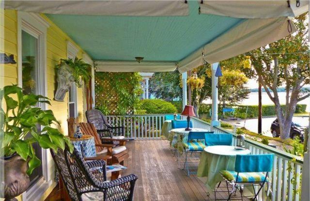The Stirling House Waterfront Inn Greenport Buitenkant foto
