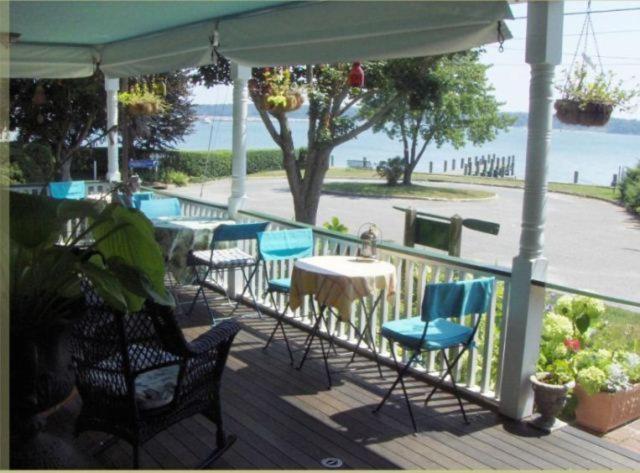 The Stirling House Waterfront Inn Greenport Buitenkant foto