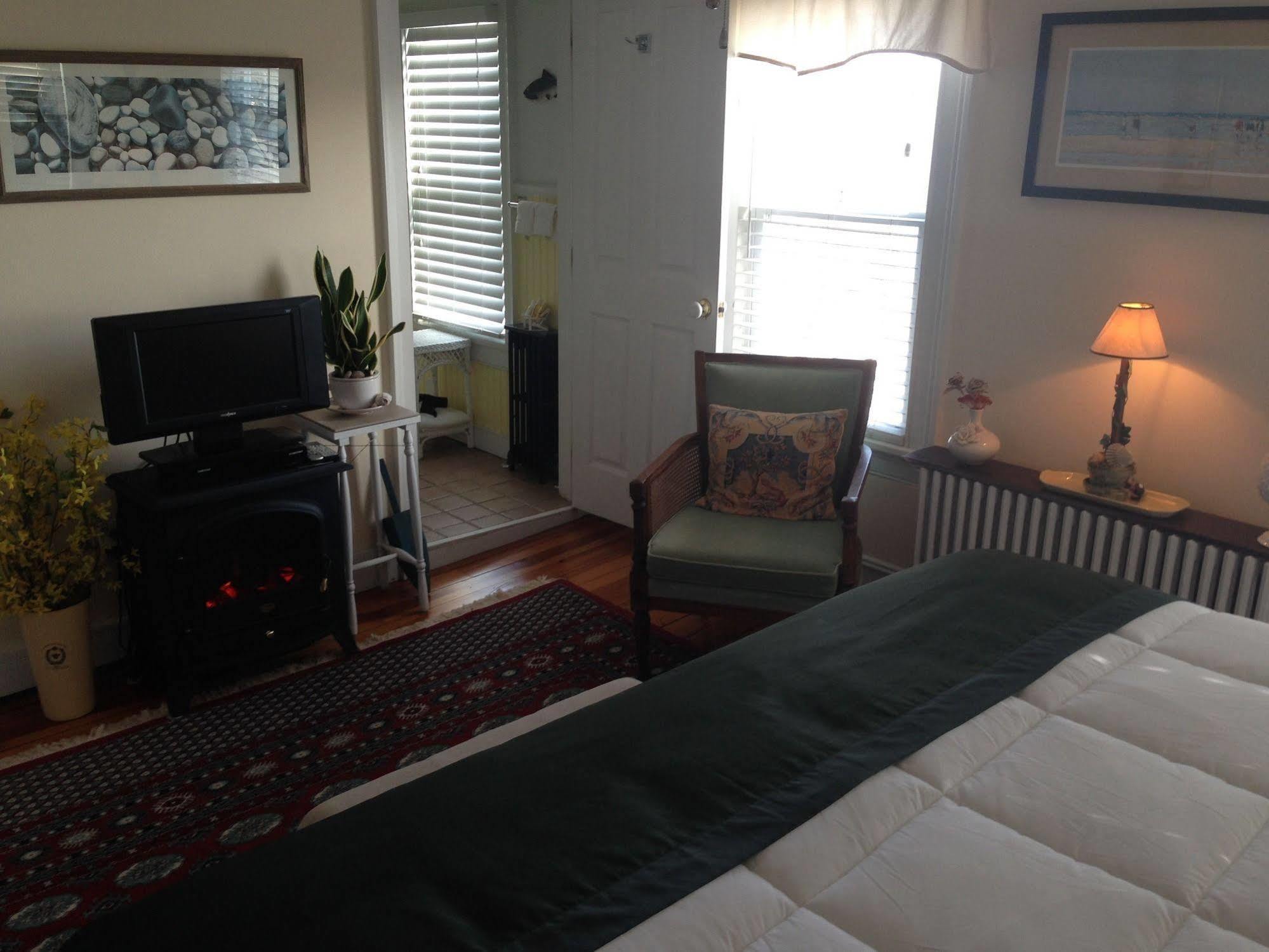 The Stirling House Waterfront Inn Greenport Buitenkant foto